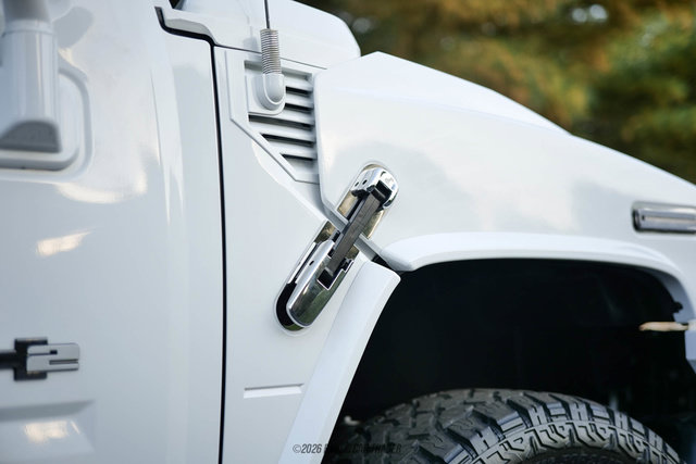 Used 2005 HUMMER H2 w/ Preferred Equipment Group AWD/4WD image 55