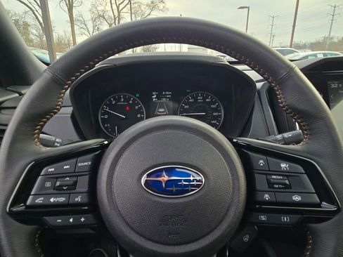 Used 2025 Subaru Forester Touring image 39