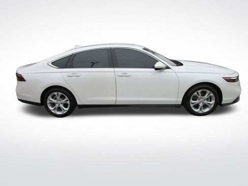 Used 2023 Honda Accord LX image 6