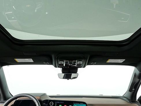 New 2026 Chevrolet Suburban High Country w/ Sun And Tow Package image 21