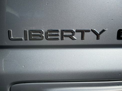Used 2002 Jeep Liberty Limited image 24
