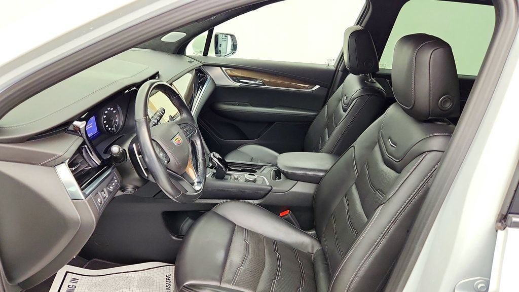 Used 2024 Cadillac XT6 Sport w/ Platinum Package AWD/4WD image 20