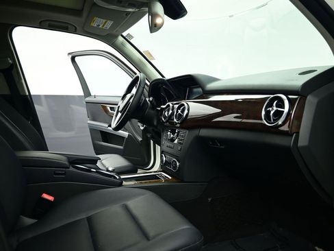 Used 2015 Mercedes-Benz GLK 350 4MATIC image 30