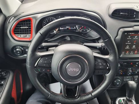 Used 2022 Jeep Renegade Latitude w/ Convenience Group AWD/4WD image 21