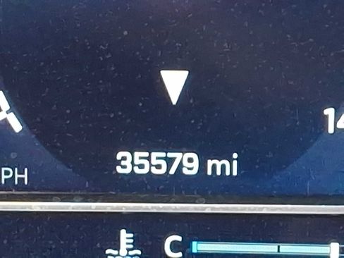 Used 2023 Chevrolet Tahoe LT w/ Luxury Package image 20