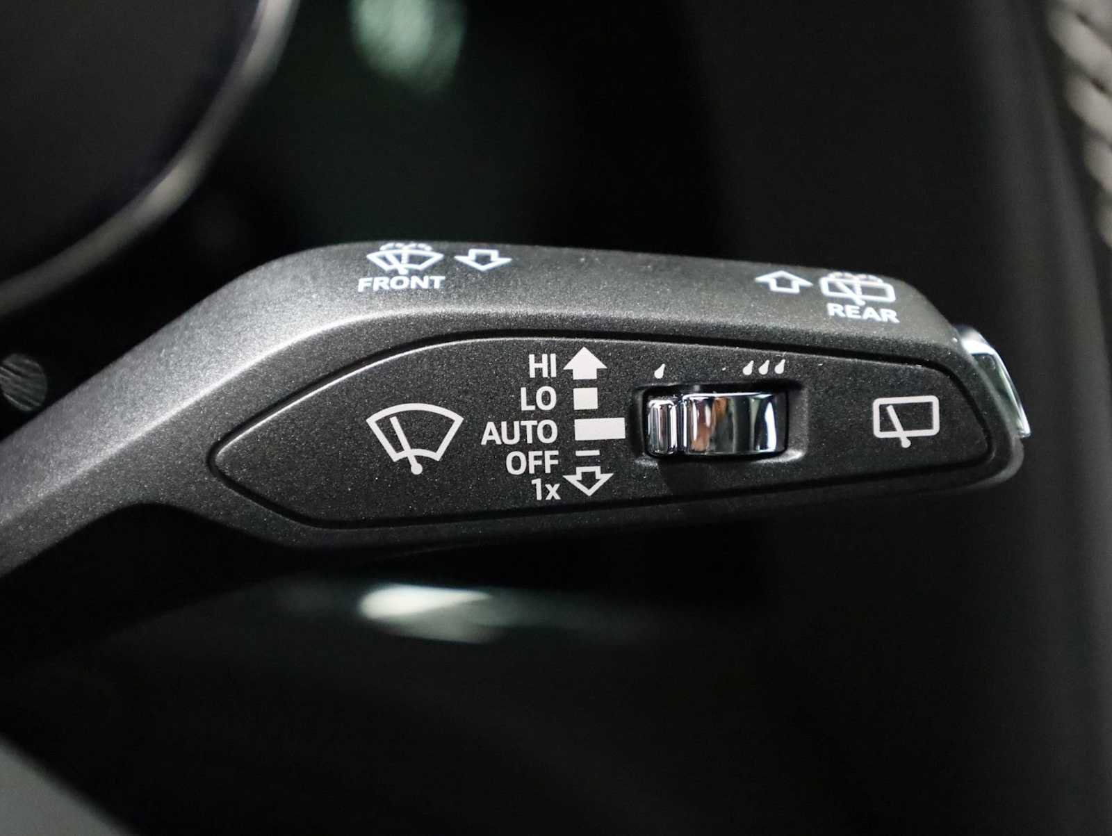 Used 2024 Bentley Bentayga AWD/4WD image 28