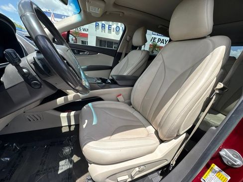 Used 2019 Lincoln Nautilus Select FWD image 14