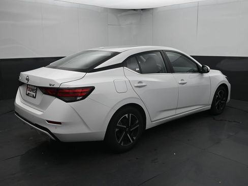 Used 2024 Nissan Sentra SV FWD image 12