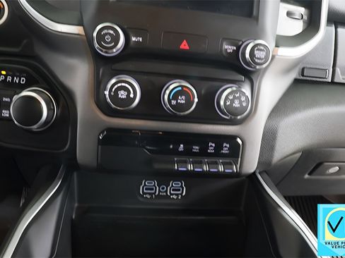 Used 2021 RAM 1500 Big Horn image 10