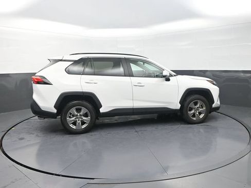Used 2024 Toyota RAV4 XLE FWD image 9