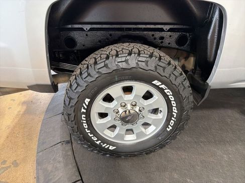 Used 2017 Chevrolet Silverado 2500 W/T w/ WT Fleet Convenience Package AWD/4WD image 32