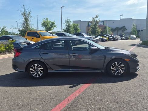 Used 2016 Honda Civic EX image 4