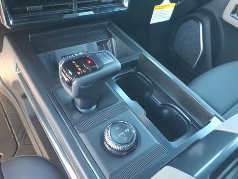 New 2026 GMC Hummer EV SUV image 19