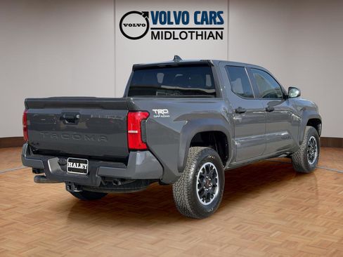 Used 2025 Toyota Tacoma TRD Off-Road AWD/4WD image 20