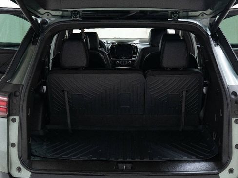 Used 2022 Chevrolet Traverse LT FWD image 74