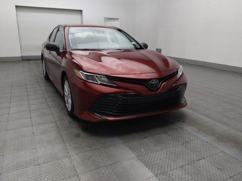 Used 2019 Toyota Camry LE FWD image 13