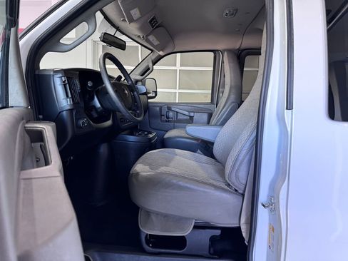 Used 2024 Chevrolet Express 3500 LS image 12