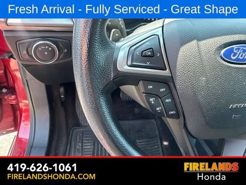 Used 2017 Ford Fusion SE w/ Fusion SE Technology Package FWD image 21