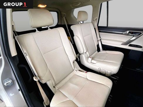Used 2021 Lexus GX 460 Premium AWD/4WD image 17