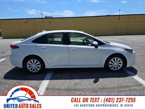 Used 2020 Toyota Corolla LE FWD image 6