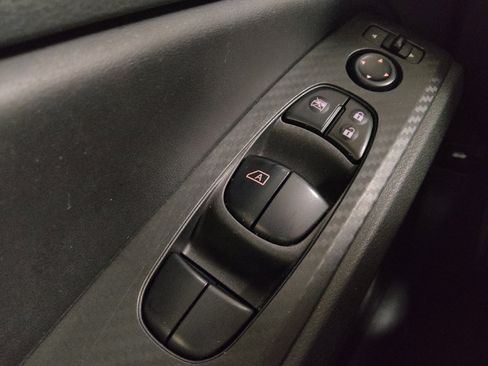 Used 2024 Nissan Altima 2.5 SV image 27