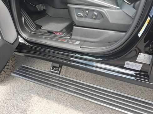 New 2026 GMC Sierra 2500 AT4X AWD/4WD image 13