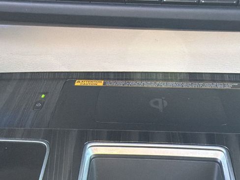 Certified 2024 Toyota Sienna Platinum image 22