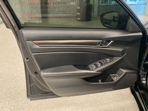 Used 2022 Honda Accord Sport image 27
