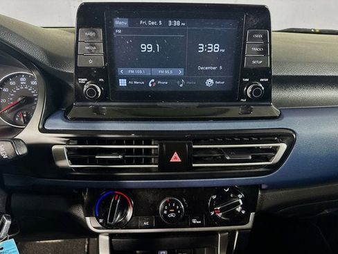 Used 2021 Kia Seltos S image 12