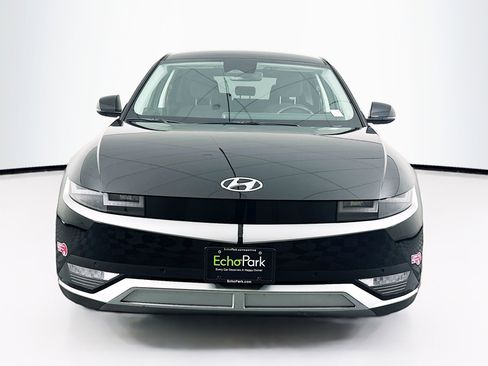 Used 2024 Hyundai Ioniq 5 SEL image 2