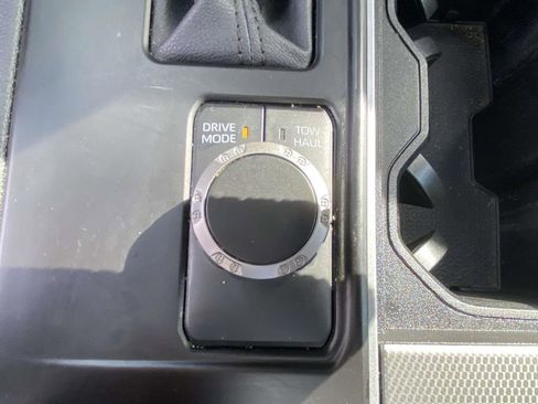 Used 2024 Toyota Sequoia Limited image 23