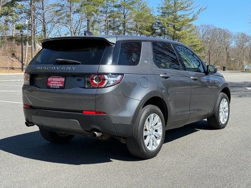 Used 2017 Land Rover Discovery Sport SE AWD/4WD image 5