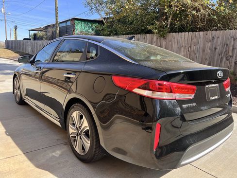 Used 2017 Kia Optima EX image 5