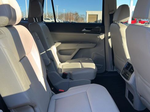 Used 2019 Volkswagen Atlas SE image 18