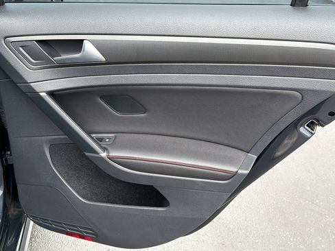 Used 2018 Volkswagen GTI SE w/ SE Leather Package FWD image 32