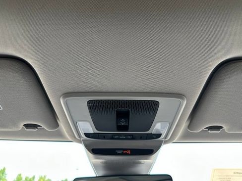 Used 2023 Honda HR-V EX-L image 28