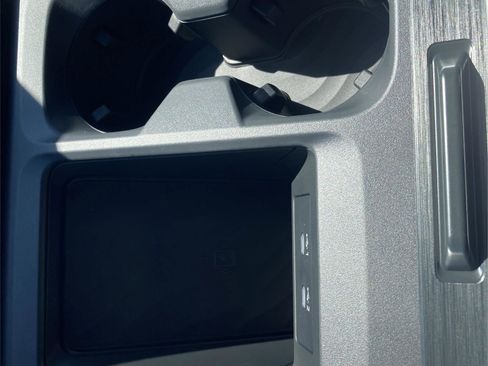 New 2026 Nissan Armada SL w/ Captain's Chari Seat Package image 16