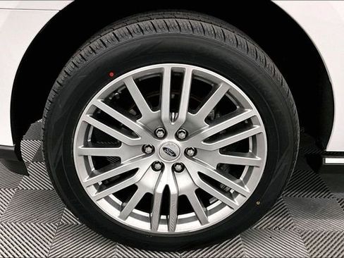 Used 2024 Ford Expedition Max Limited image 10