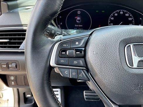 Used 2019 Honda Accord Sport image 21