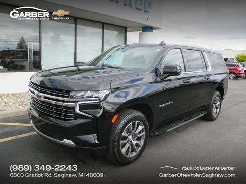 Used 2023 Chevrolet Suburban LT w/ Luxury Package image 1