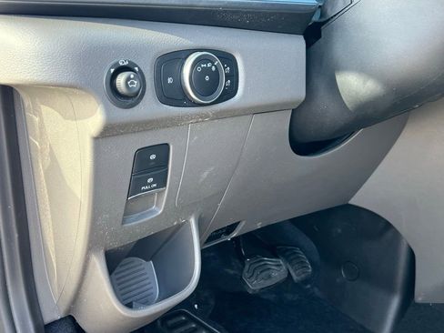 Used 2024 Ford Transit 350 XLT image 25