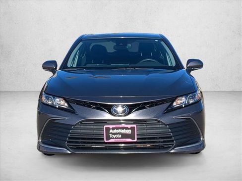 Used 2021 Toyota Camry LE w/ Convenience Package image 2
