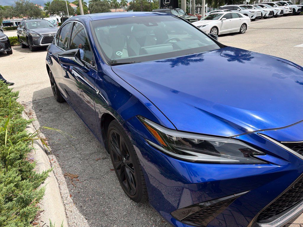 Certified 2022 Lexus ES 350 F Sport w/ Accessory Package 2 FWD image 18