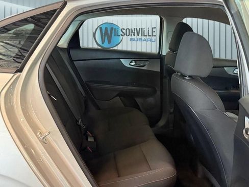 Used 2021 Kia Forte LXS FWD image 7