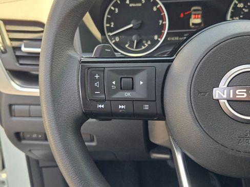 Used 2023 Nissan Rogue SV AWD/4WD image 29