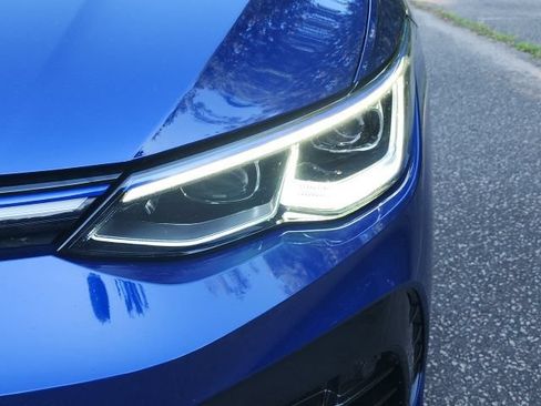 Used 2024 Volkswagen Golf R AWD/4WD image 9