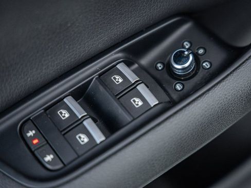 Used 2019 Audi Q7 3.0T Premium Plus image 42