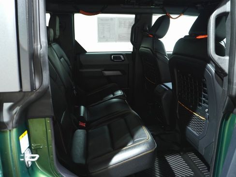 Used 2023 Ford Bronco Badlands w/ Sasquatch Package image 13