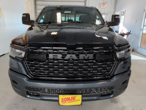 New 2026 RAM 1500 4x4 Crew Cab image 10