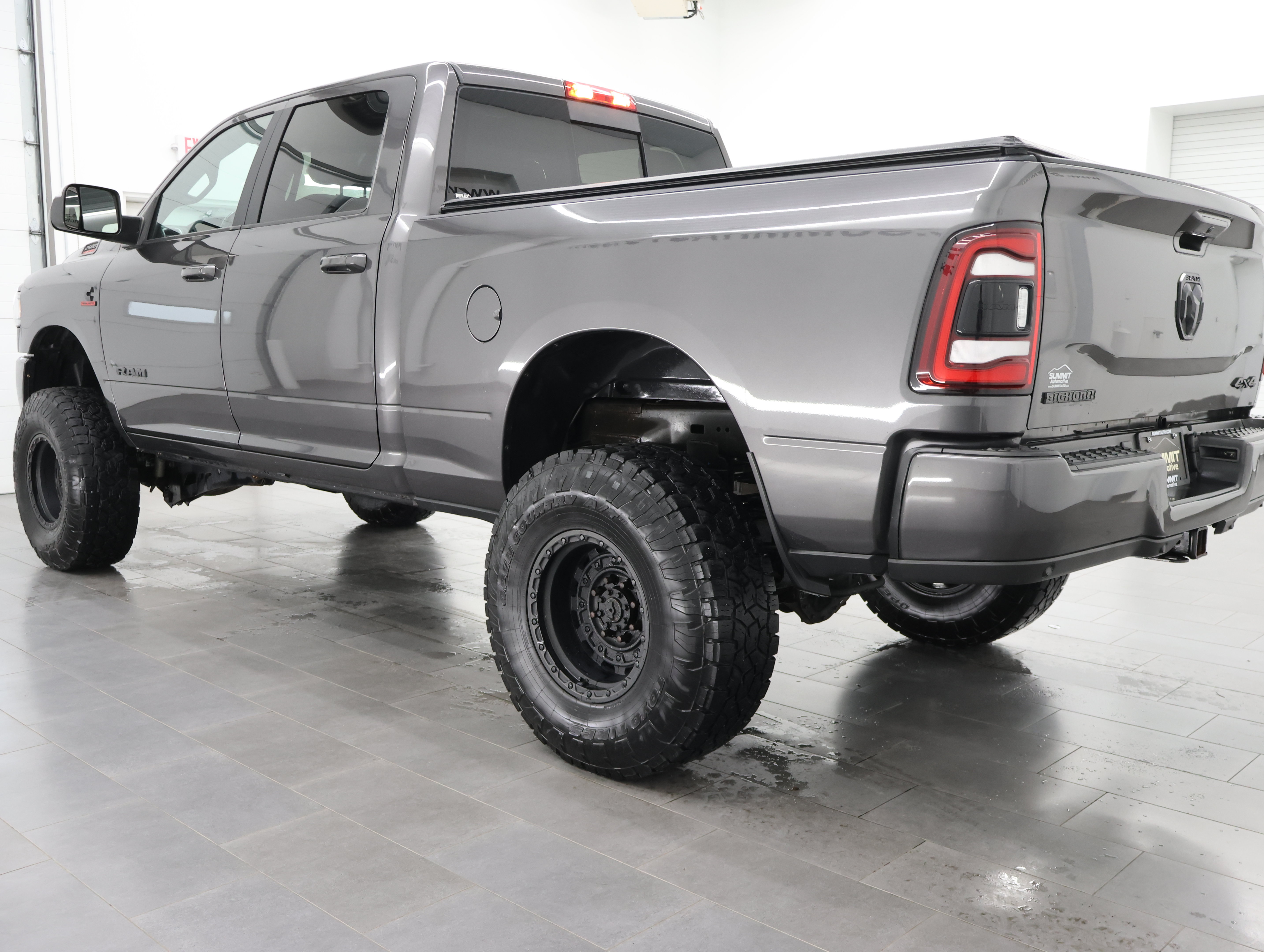 Used 2022 RAM 2500 Big Horn w/ Level C Equiment Group AWD/4WD image 6
